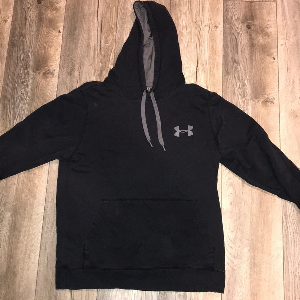 Under Armour sweatshirt